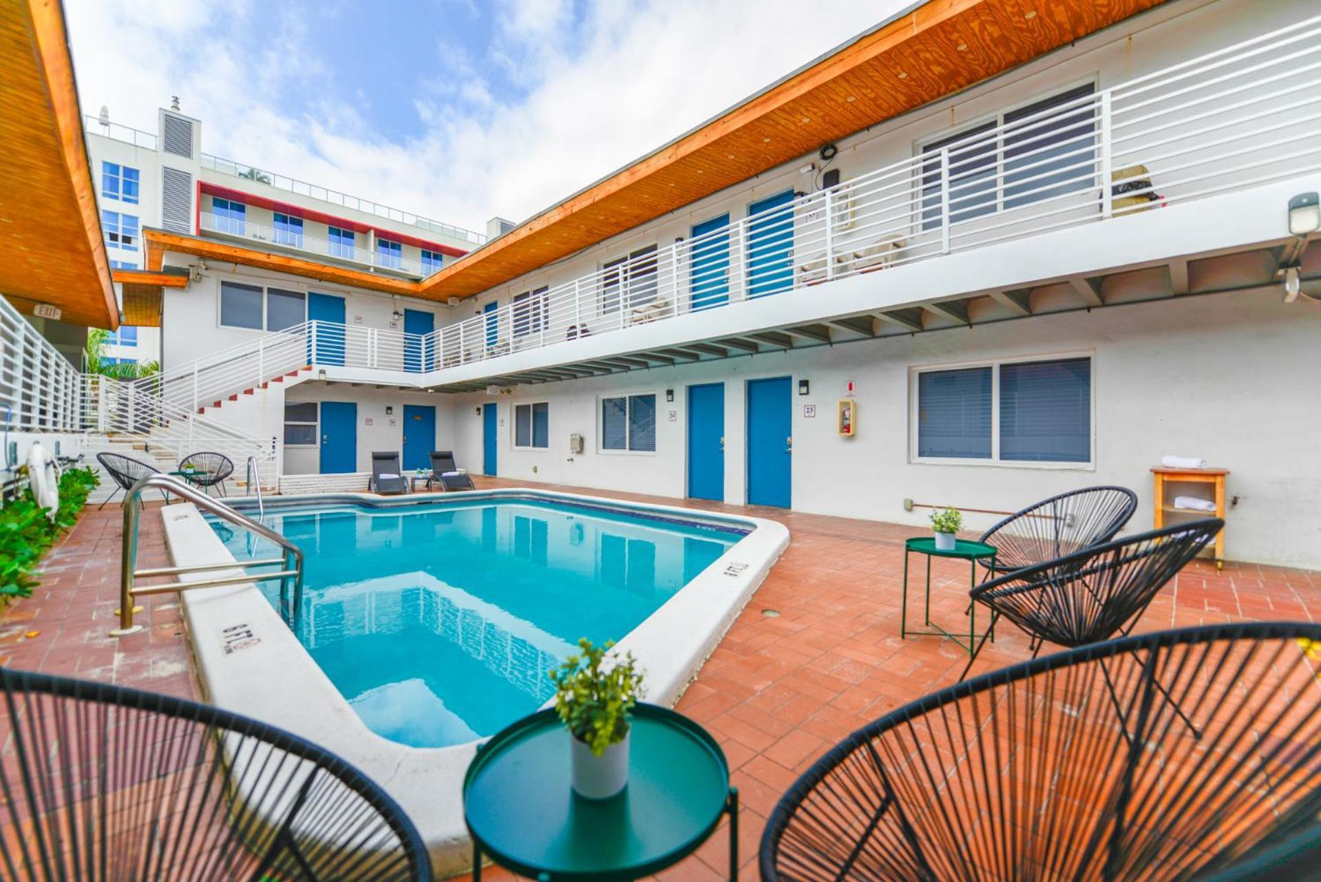The Mariner Suites #22 - Beachfront Studio Hollywood Exterior photo